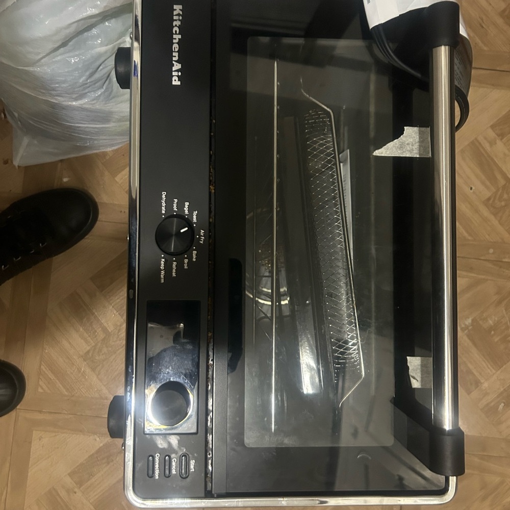 Kitchen aide new toaster oven